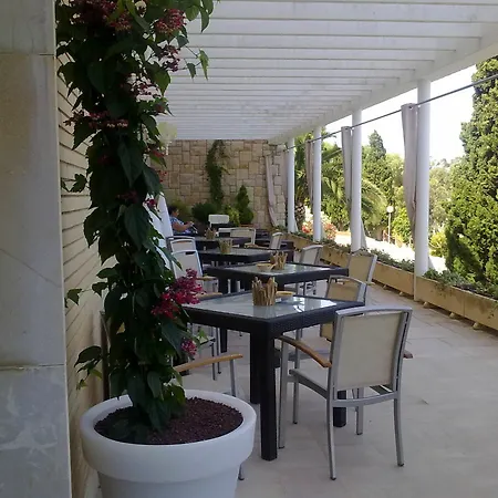 Residencia Marista Santa Maria Del Mar 호텔 3*